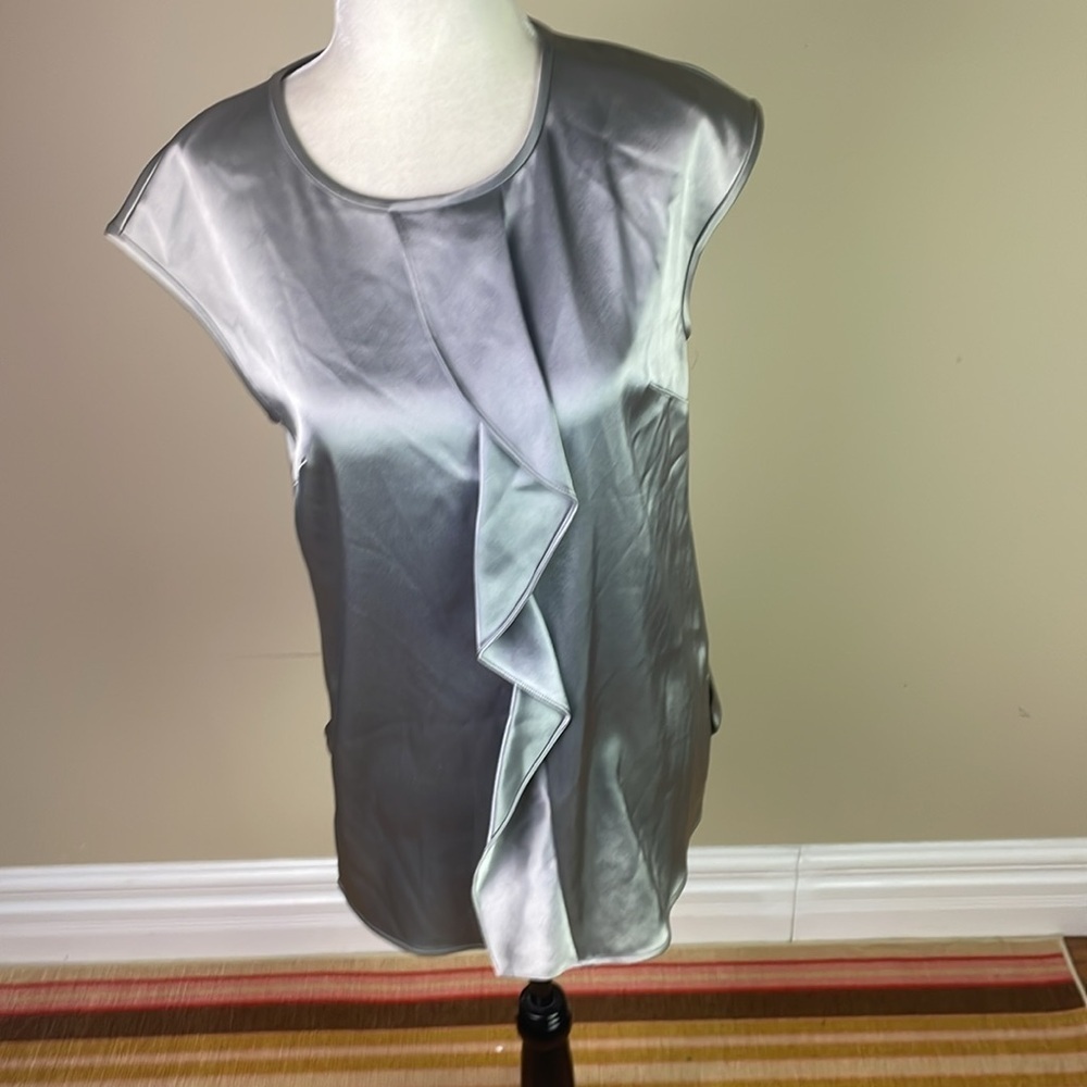 NWT St John sleeveless satin blouse size S
